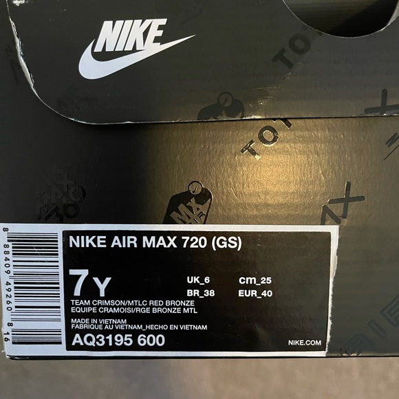 Nike Shoes Air Max 720 (gs)